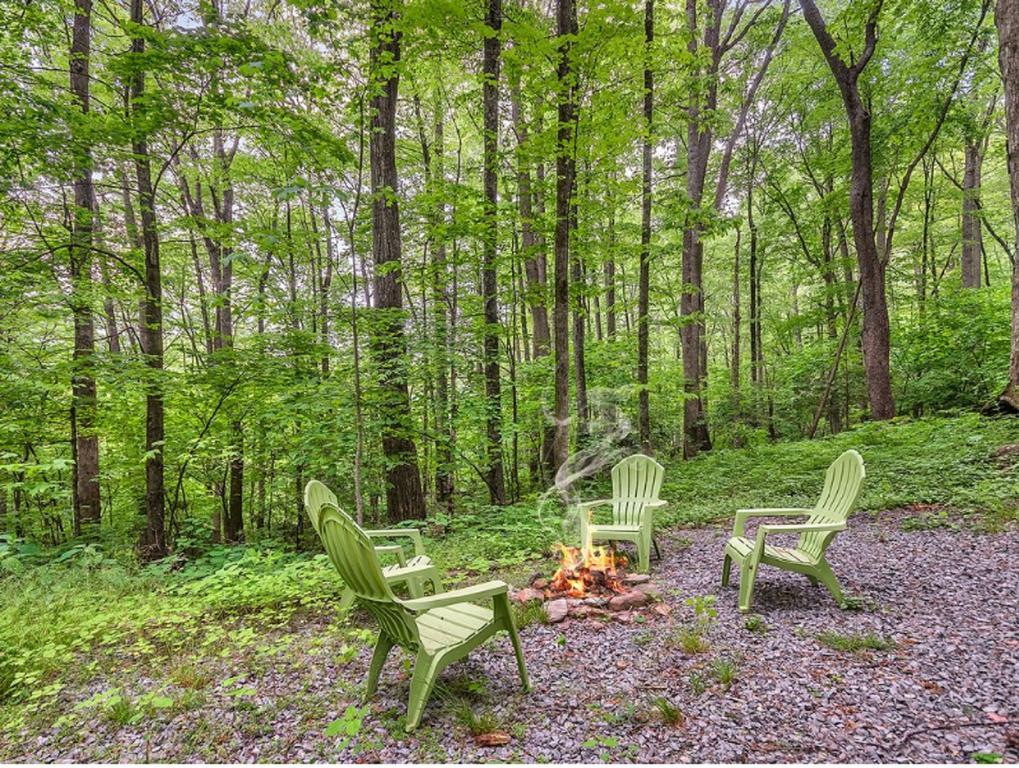 Smoky Mountain Treehouse Villa แมกกีวาเลย์ ภายนอก รูปภาพ